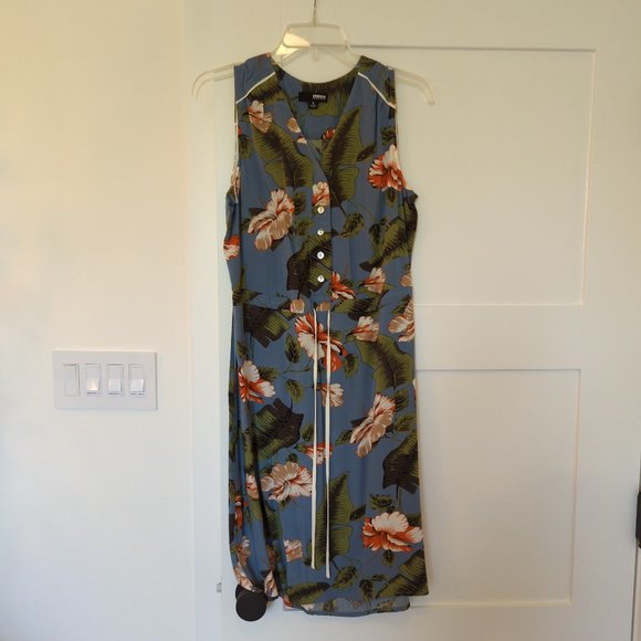 Sleeveless floral dress - Picture 1 of 5